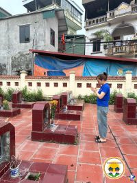 Viếng nghĩa trang liệt sỹ